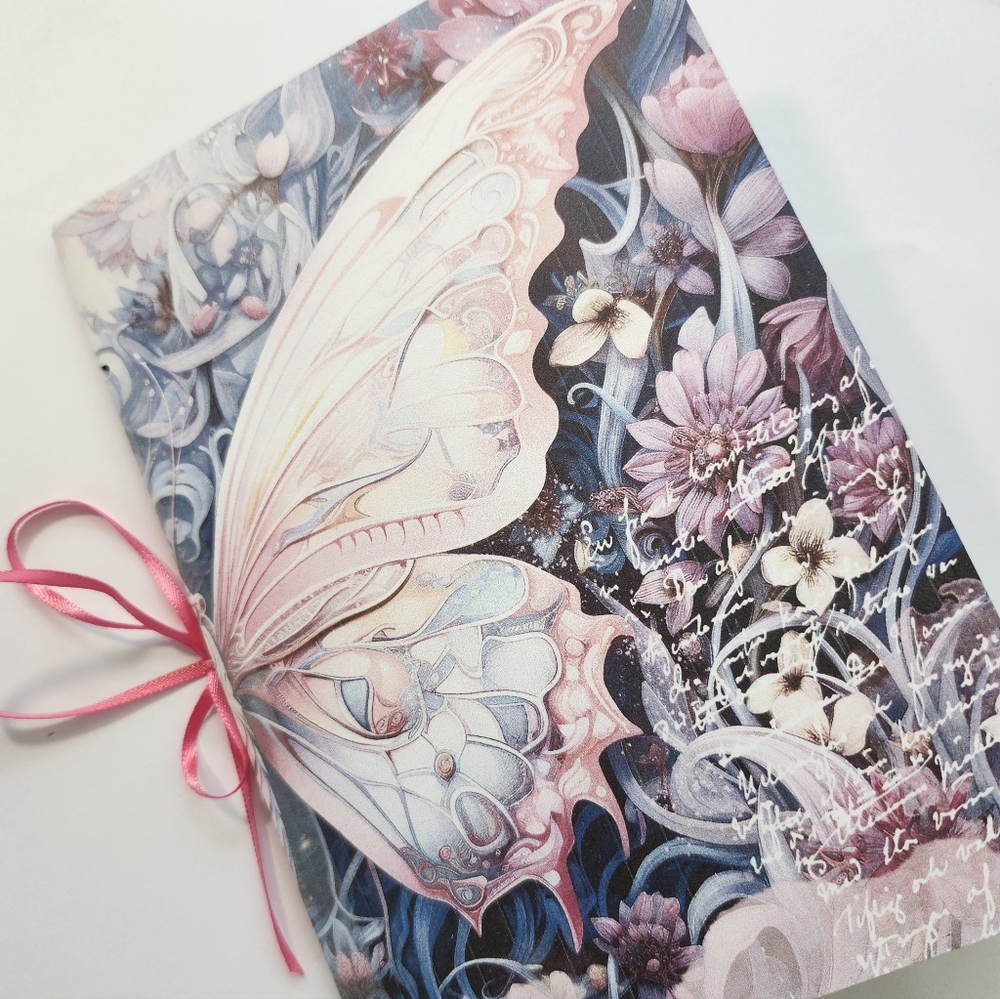 Junk Journal Booklet "BEAUTIFUL BUTTERFLIES" HANDMADE  Cards, Pockets, Ephemera